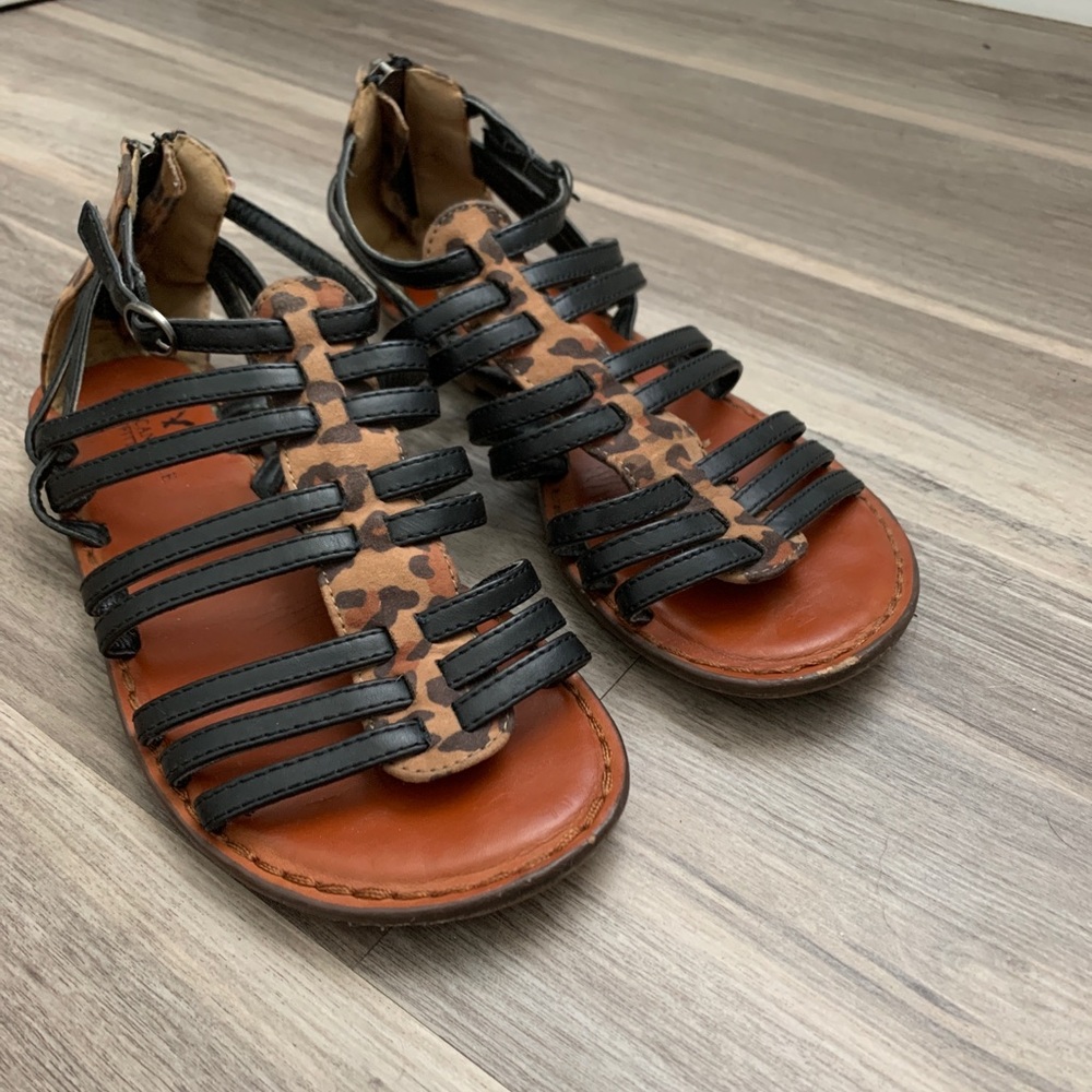 American Eagle sandals